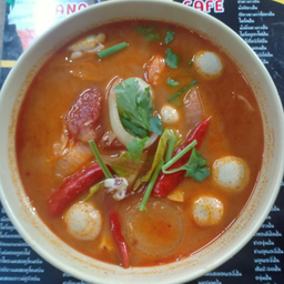 เย็นตาโฟต้มยำ