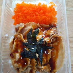 ข้าวหน้าหมูสไลด์+ไข่กุ้ง