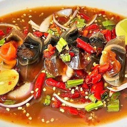 ยำไข่เยี่ยวม้า