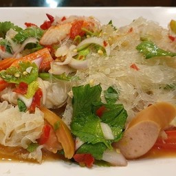 ยำวุ้นเส้นรวมมิตร