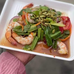 ตำอะไรเหลา น้ำแข็งใส