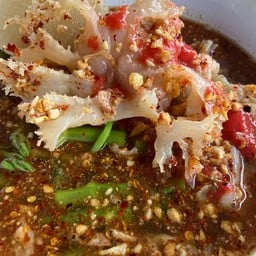 เย็นตาโฟต้มยำแมงกระพรุน