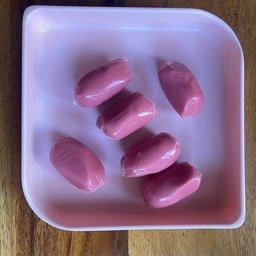 ไส้กรอกแดง