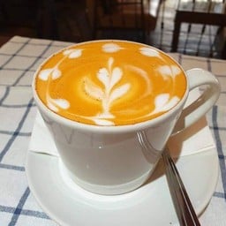 HOT THAI TEA LATTE