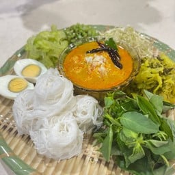 แม่ใหญ่หนมเส้นน้ำยาปู