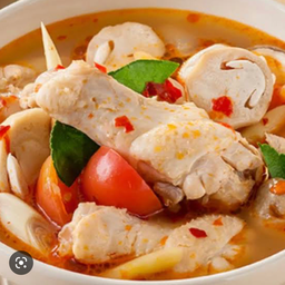 ต้มยำน่องไก่