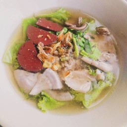 ร้านขาหมูเลียบด่วน เลียบด่วน