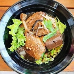 ก๋วยเตี๋ยวเป็ดตุ๋น (แห้ง)
฿60