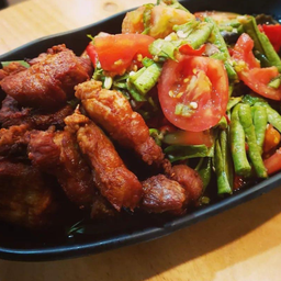 ตำถั่วหมูทอด