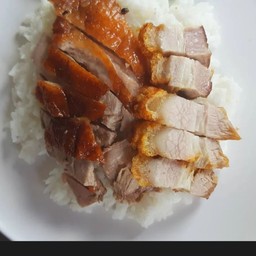 ข้าวหน้าเป็ด+หมูกรอบ