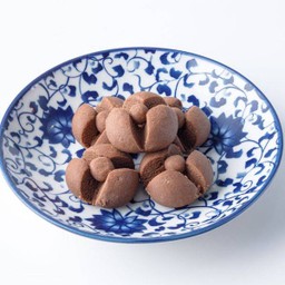 กลีบลำดวน ช็อคโกแลตพีนัทบัตเตอร์ (กระปุกเล็ก)