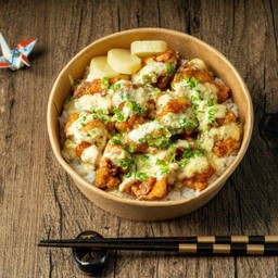 Crispy karaage chicken rice bowl with pickles