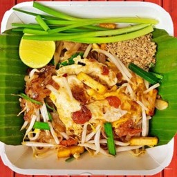 ผัดไทยโบราณห่อไข่