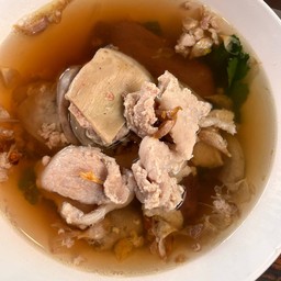 ต้มเลือดหมูสามสาว 2