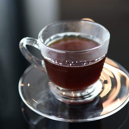 อเมริกาโน่น้ำผึ้งร้อน