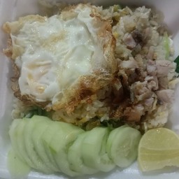ข้าวผัดปลาเค็ม+ไข่ดาว