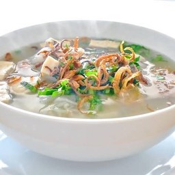 ก๋วยจั๊บอุบล เจ๊แดง สาขา 1