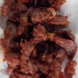 พี่ใจ หมูทอดเจียงฮาย