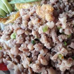 ข้าวลาบหมู