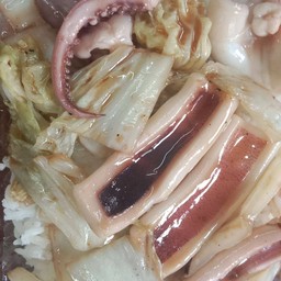 ผักกาดขาวผัดปลาหมึก