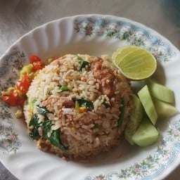 ข้าวผัดแหนม