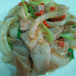 หมูผัดกะปิ