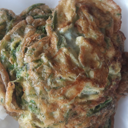 ข้าวไข่เจียวชะอมพริก