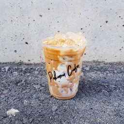 ลาเต้ มอม