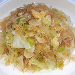 ผัดเส้นใส่ไข่