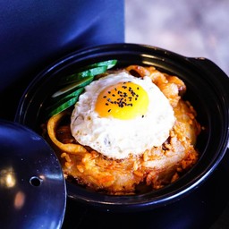 Kimchi rice smoked pork belly ข้าวผัดกิมจิสามชั้นสไลด์