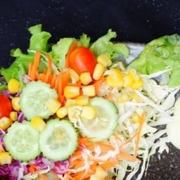 สลัดผักสดรวม