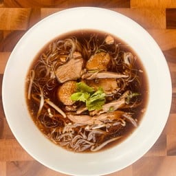 เปิ้ล ก๋วยเตี๋ยวเป็ด