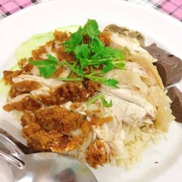 เฮียกอล์ฟ ข้าวมันไก่ นิมิตใหม่ 36