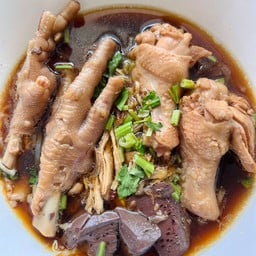 ร้านก๋วยเตี่ยวไก่มะระ-ก๋วยเตี๋ยวหมูน้ำใส-อาหารตามสั่งเจ้เพ็ญซอย-19