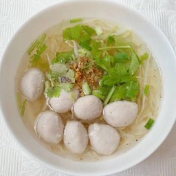 เกาเหลาลูกชิ้นหมูน้ำใส