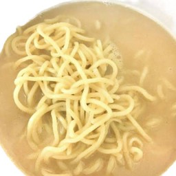 เส้น+น้ำชุป