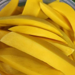 มะม่วงดองแบบมีเปลือก + พริกเกลือเผ็ด เด็ดสุดติ่ง