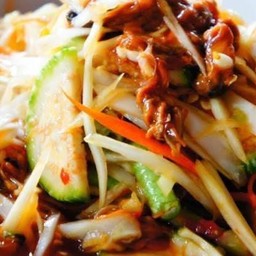 ตำหอยดอง