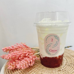 สตอเบอรี่นมสด
