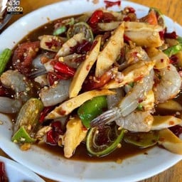 ตำกุ้งสดหน่อไม้