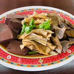 เครื่องใน + ไส้ + เลือด