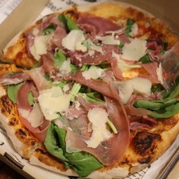 พิซซ่าปาร์มาแฮม อิตาเลี่ยน