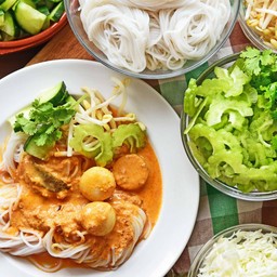 ขนมจีนน้ำยาใต้ ชินตา