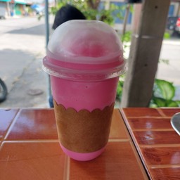 นมเย็นปั่น (นมชมพู)