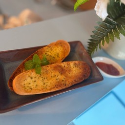 ปังกระเทียม (Garlic Bread)