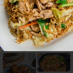 มาม่าผัดหมู