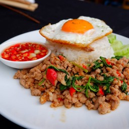 ข้าวกะเพราหมูสับ