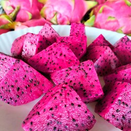 แก้วมังกรแดง