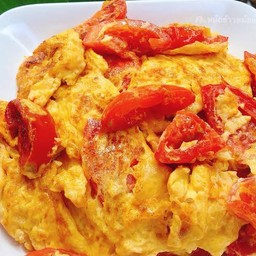 ข้าวราดไข่เจียวมะเขือเทศ