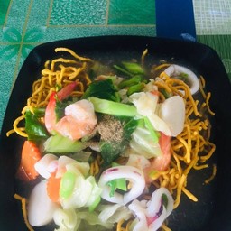 ราดหน้าทะเล